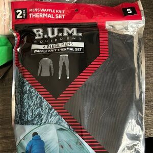 Men’s 2 peace, thermal set I have a small, medium and large available.